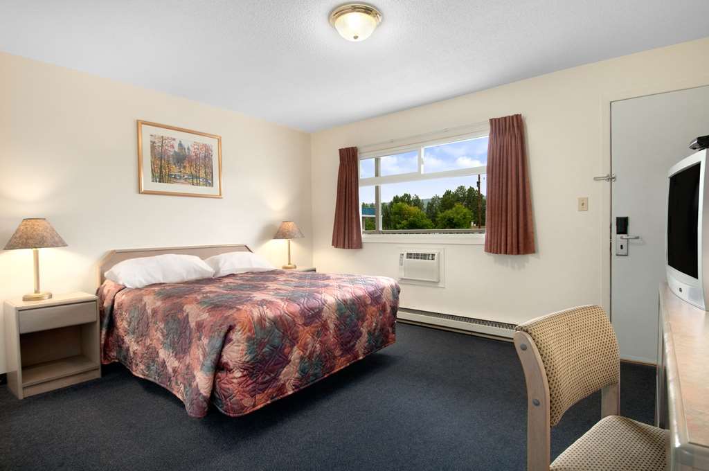 Travelodge By Wyndham Quesnel Bc Номер фото